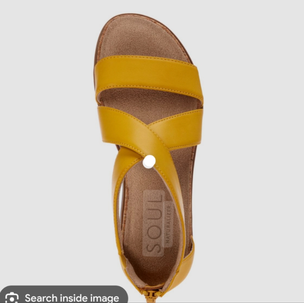 SOUL Naturalizer Yellow Sandals Crisscross Design